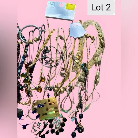 Jewelry Lot Over 1 lb Of Craft Jewelry Most Wearable Vintage -Modern Some Resell - Picture 8 of 11